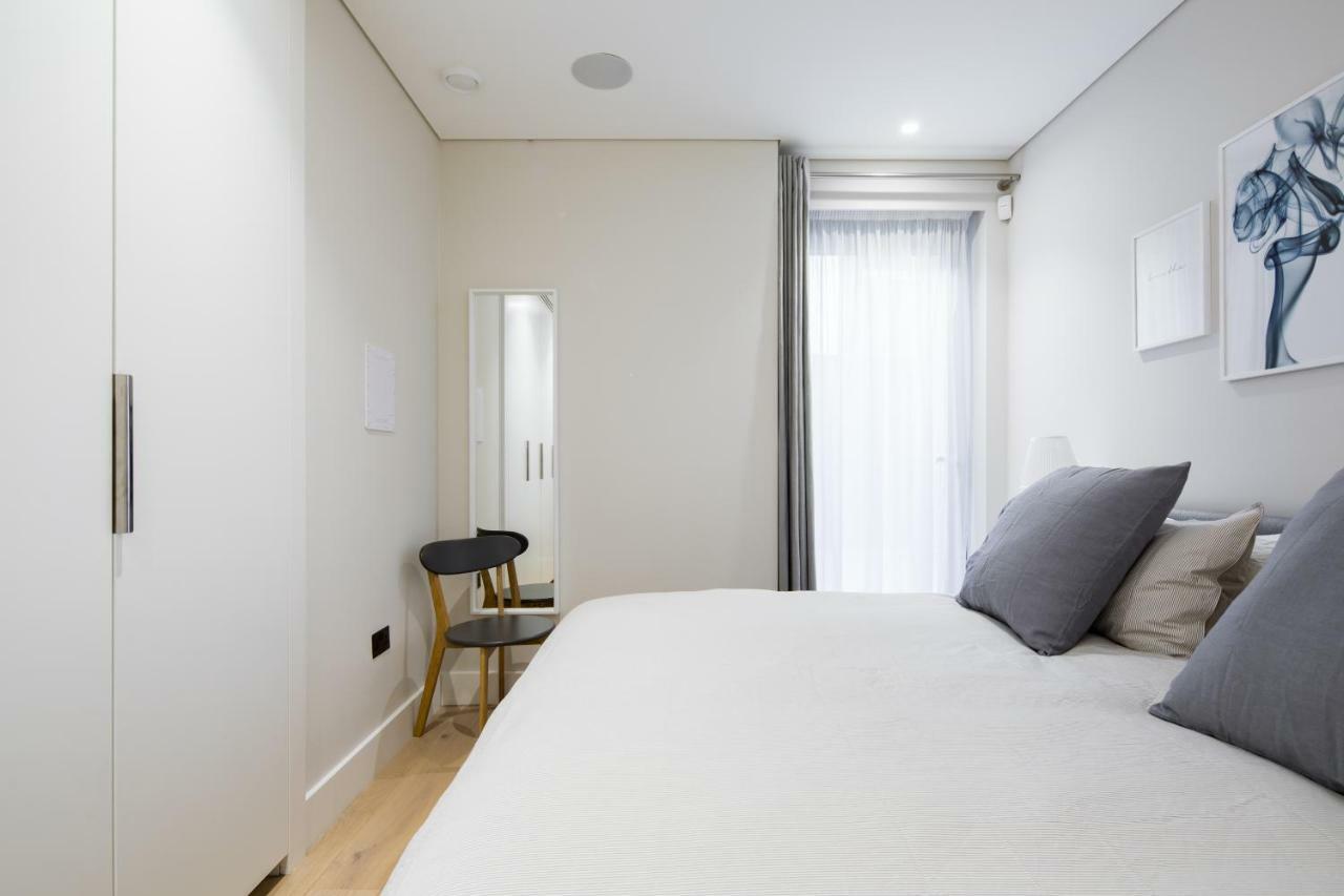 VI Castle Lane Appartement Londen Buitenkant foto