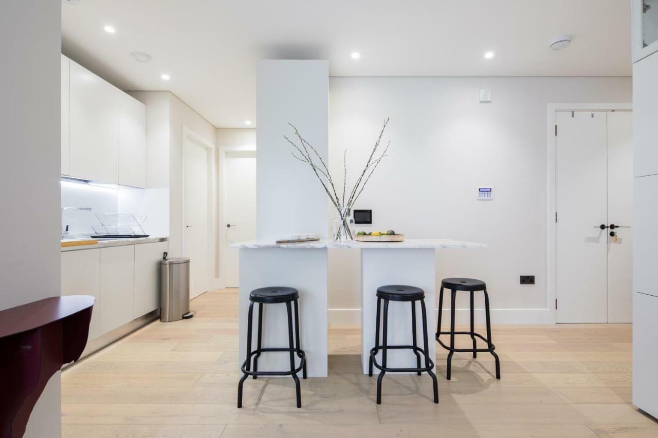 VI Castle Lane Appartement Londen Buitenkant foto