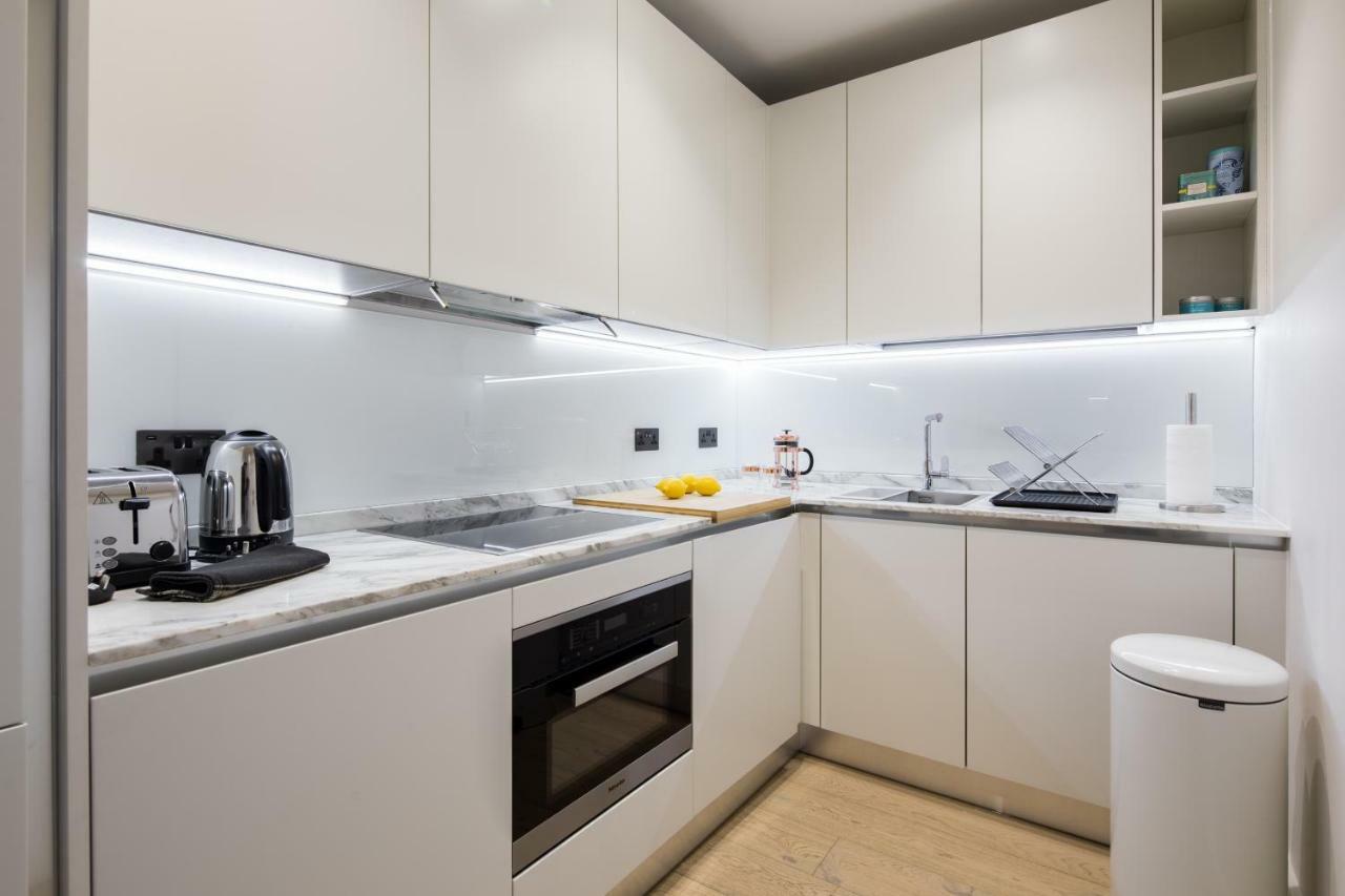 VI Castle Lane Appartement Londen Buitenkant foto