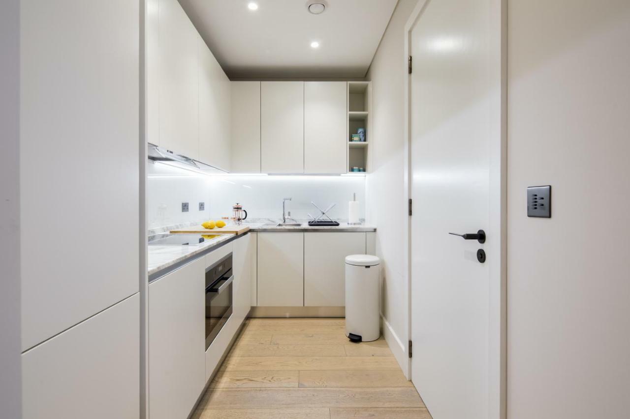 VI Castle Lane Appartement Londen Buitenkant foto
