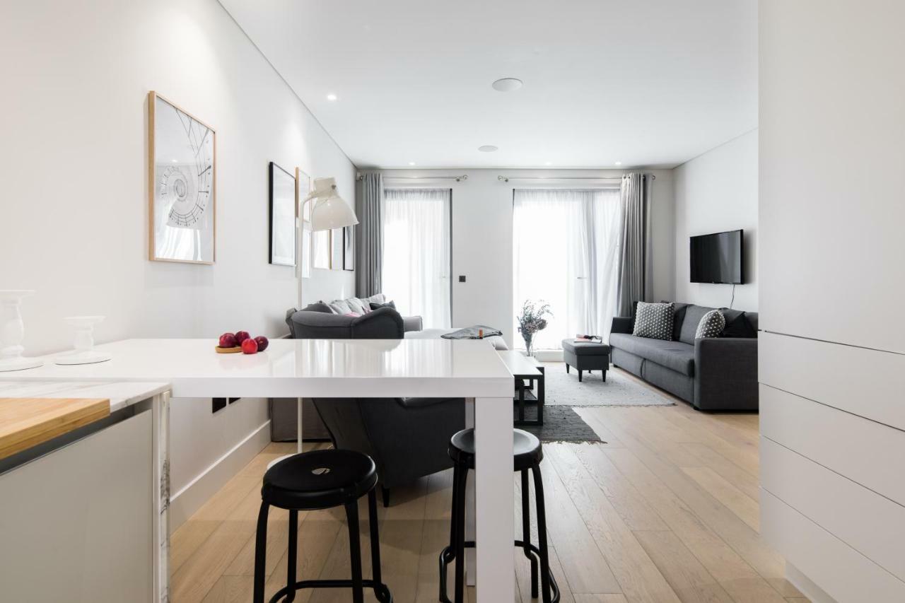 VI Castle Lane Appartement Londen Buitenkant foto