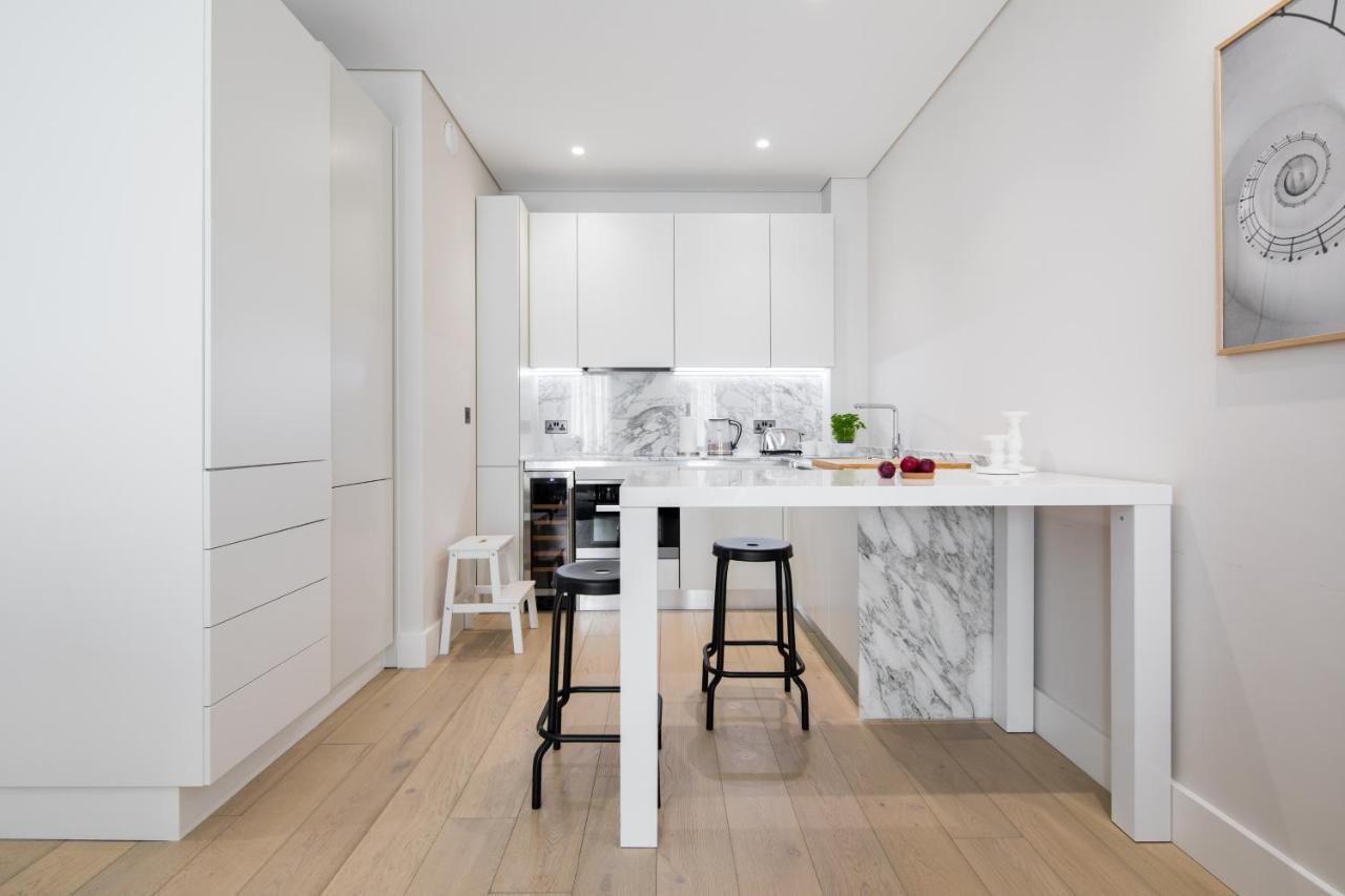 VI Castle Lane Appartement Londen Buitenkant foto